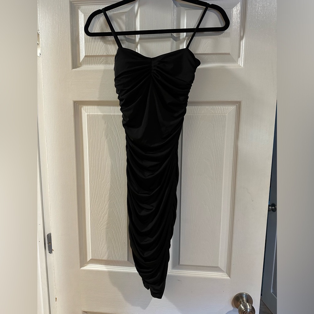 Express black body contour body-con dress